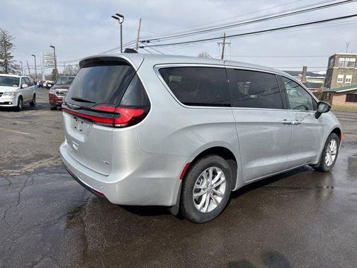 2026 Chrysler Pacifica L