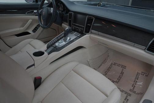 2010 Porsche Panamera 4S