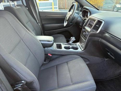 2018 Jeep Grand Cherokee Laredo E