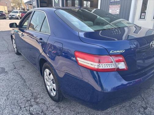 2010 Toyota Camry LE