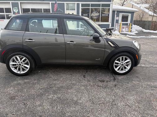 2011 MINI Cooper S Countryman Base