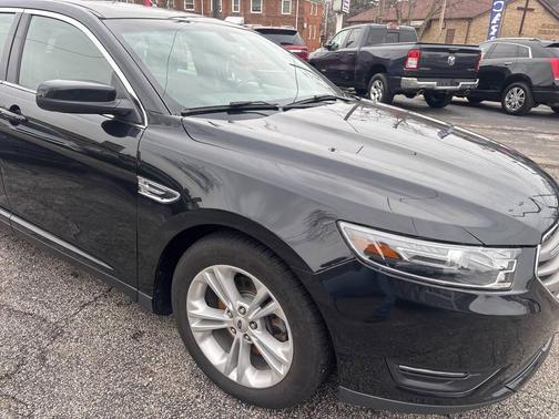 2015 Ford Taurus SEL