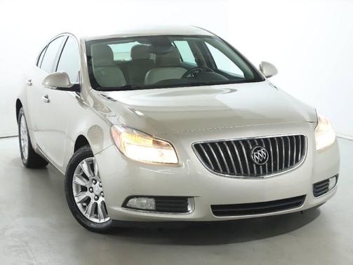 2013 Buick Regal Base