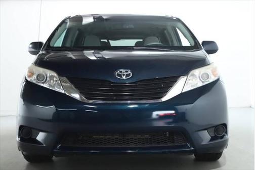 2012 Toyota Sienna LE