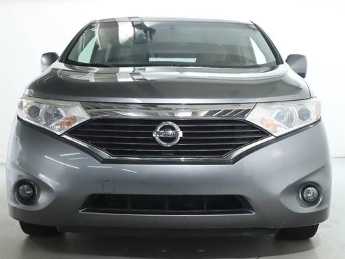 2016 Nissan Quest SV