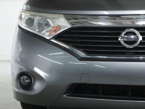 2016 Nissan Quest SV