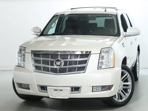 2014 Cadillac Escalade Platinum Edition