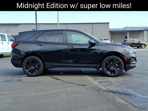 Mosaic Black Metallic 2024 Chevrolet Equinox LS