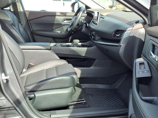 Gun Metallic 2023 Nissan Rogue SV