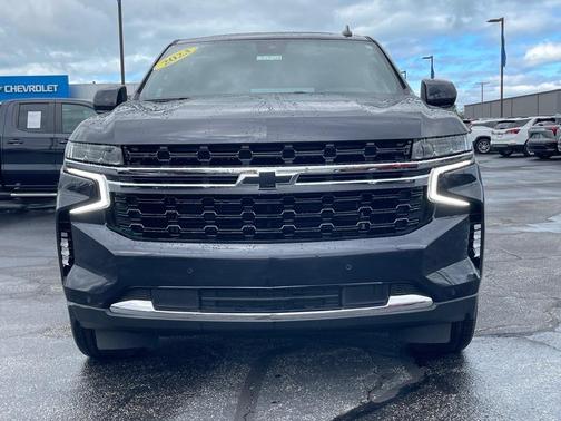 2023 Chevrolet Suburban LS