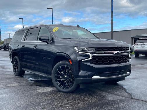 2023 Chevrolet Suburban LS