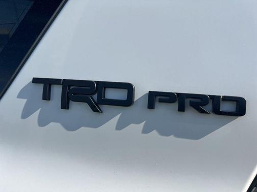 Super White 2016 Toyota 4Runner TRD Pro