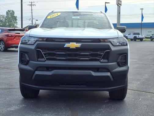 2024 Chevrolet Colorado WT