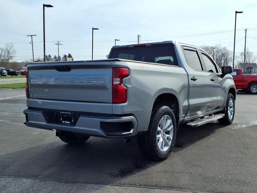 Sterling Gray Metallic 2023 Chevrolet Silverado 1500 Custom