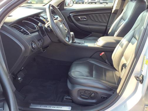 2010 Ford Taurus Limited