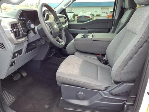 Oxford White 2022 Ford F-150 XLT