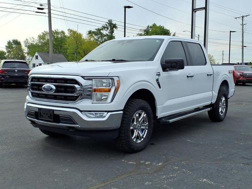Oxford White 2022 Ford F-150 XLT