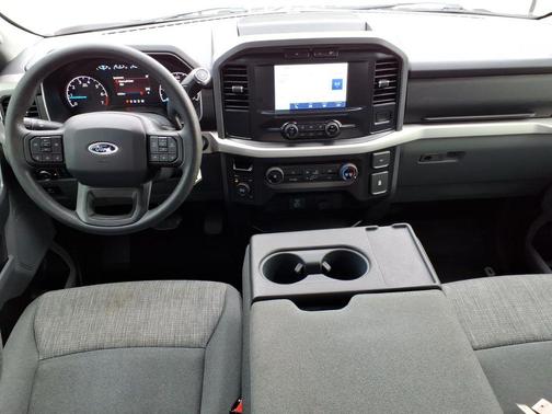 Oxford White 2022 Ford F-150 XLT