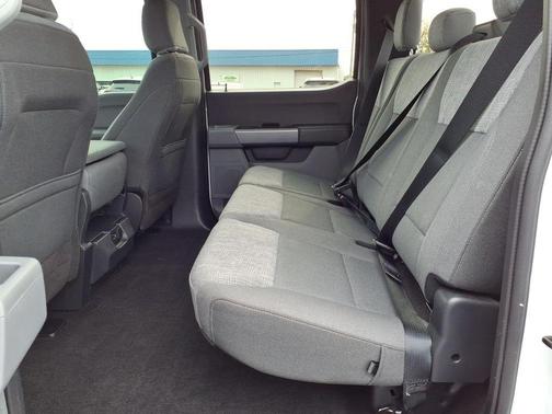 Oxford White 2022 Ford F-150 XLT