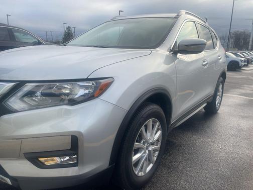 Brilliant Silver 2018 Nissan Rogue SV