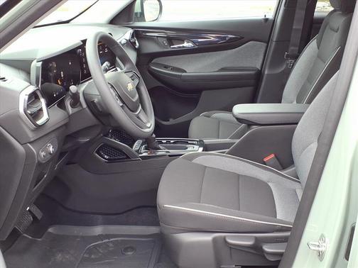 Cacti Green 2026 Chevrolet Trailblazer LT