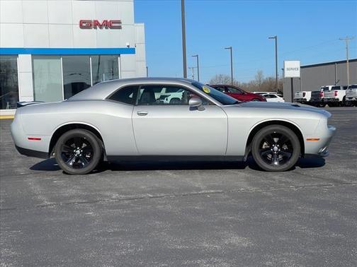 2021 Dodge Challenger SXT