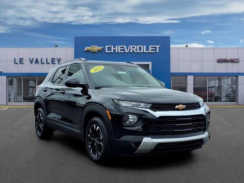 Mosaic Black Metallic 2023 Chevrolet Trailblazer LT