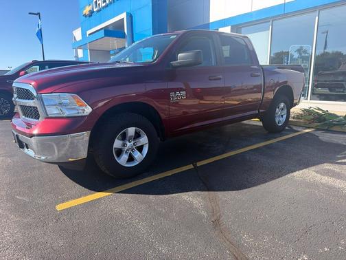 Delmonico Red Pearlcoat 2021 RAM 1500 Classic SLT