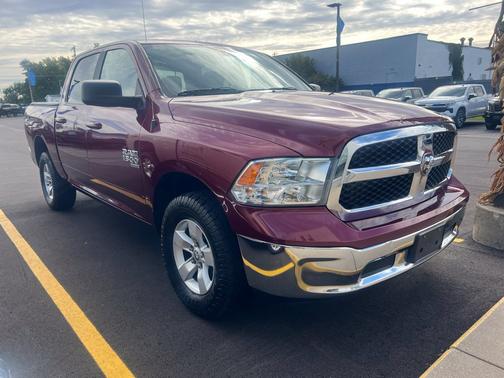 Delmonico Red Pearlcoat 2021 RAM 1500 Classic SLT