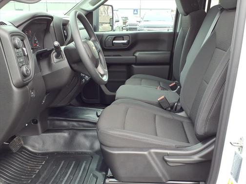 Summit White 2026 Chevrolet Silverado 3500 WT