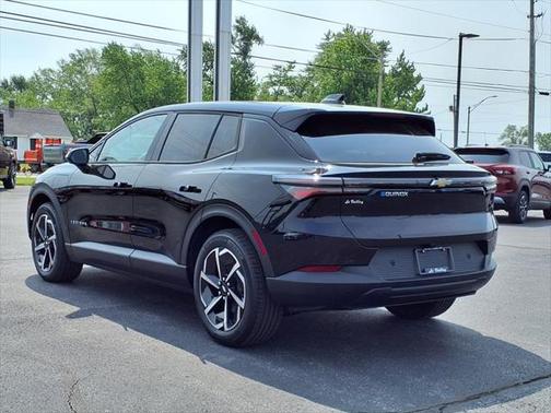 2025 Chevrolet Equinox EV LT