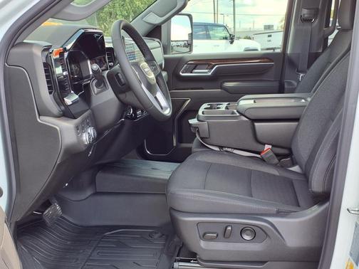 2026 GMC Sierra 2500 SLE