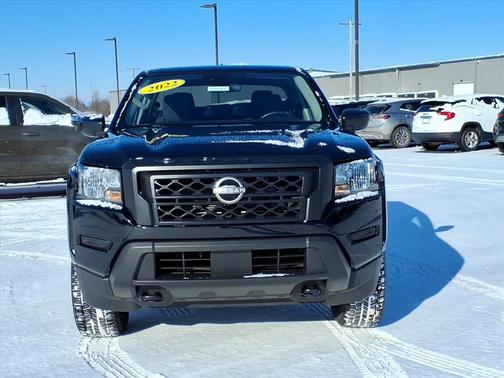 2022 Nissan Frontier S