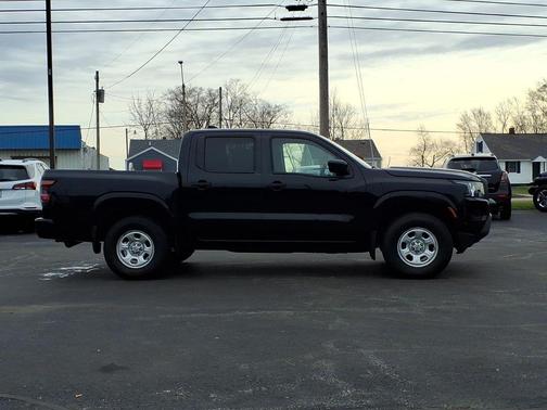 2022 Nissan Frontier S