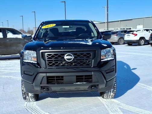 2022 Nissan Frontier S