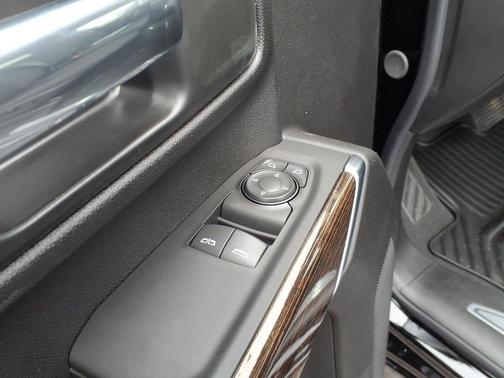 Onyx Black 2026 GMC Sierra 2500 SLE