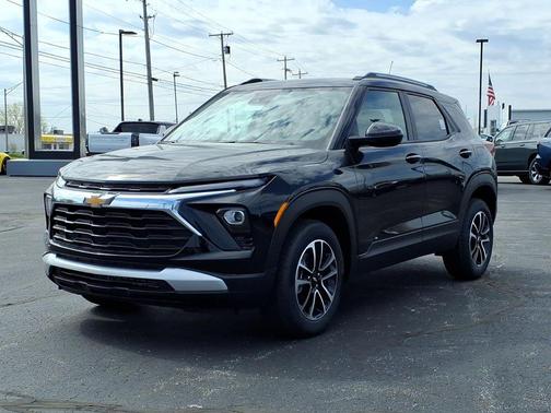 Mosaic Black Metallic 2026 Chevrolet Trailblazer LT