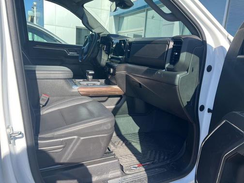 Summit White 2023 Chevrolet Silverado 1500 LT