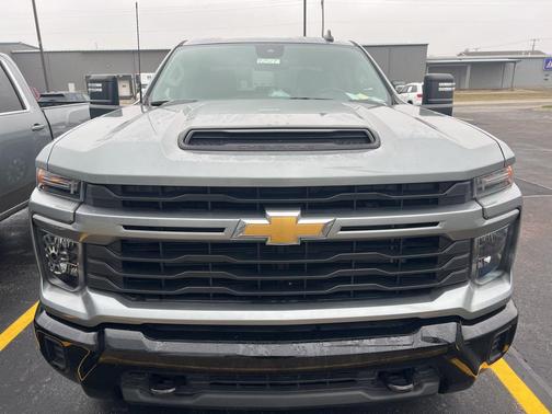 2024 Chevrolet Silverado 2500 Custom