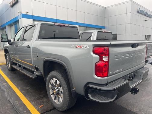 2024 Chevrolet Silverado 2500 Custom