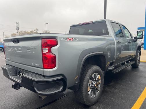 2024 Chevrolet Silverado 2500 Custom