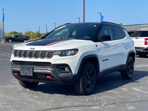 2023 Jeep Compass Trailhawk