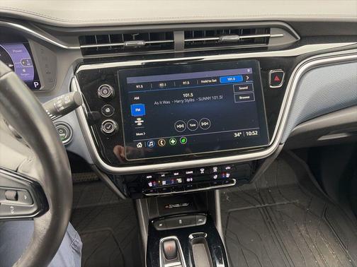 Cherry Red Tintcoat 2022 Chevrolet Bolt EUV FWD Premier