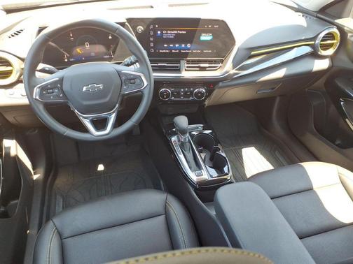 Mosaic Black Metallic 2025 Chevrolet Trax FWD ACTIV