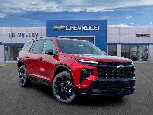 Radiant Red Tintcoat 2026 Chevrolet Traverse RS