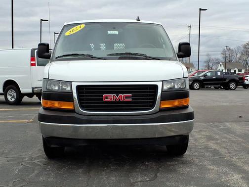2024 GMC Savana 2500 Work Van