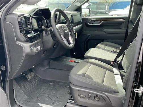 2025 GMC Sierra 1500 SLE