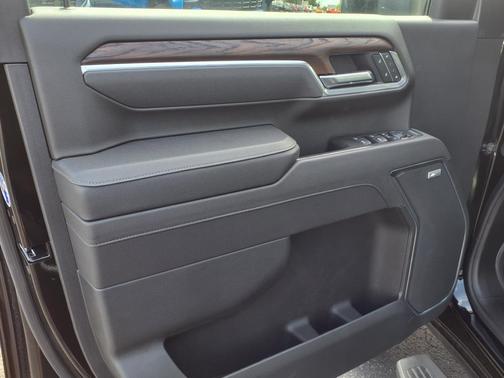 2025 GMC Sierra 2500 SLT