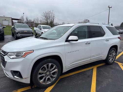 Summit White 2020 Chevrolet Traverse Premier