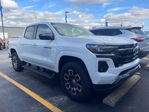 Summit White 2023 Chevrolet Colorado Z71